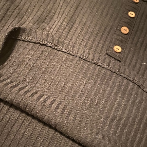 Black squares tank top with wooden buttons down  the centre. - Picture 4 of 4